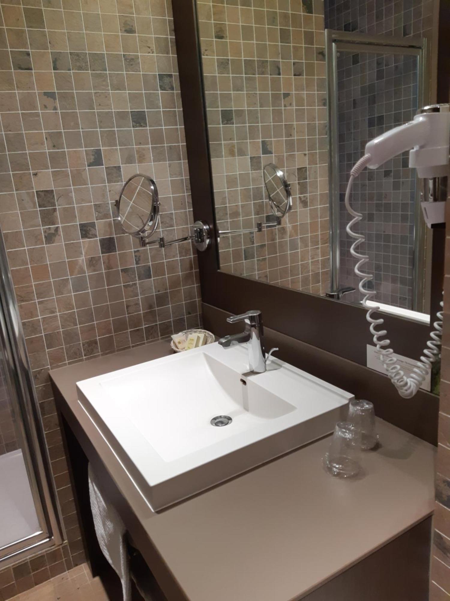 Logis Auberge Saint Simond إيكس ليه با المظهر الخارجي الصورة